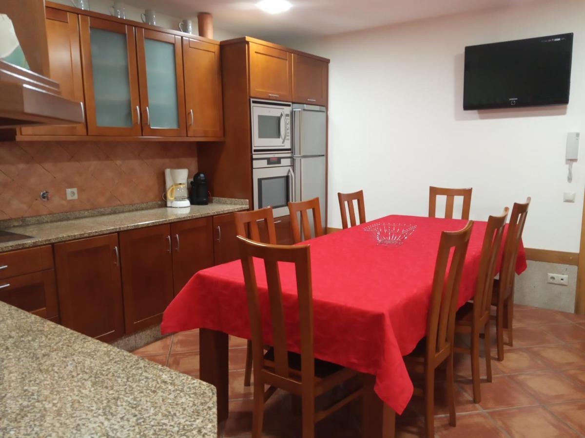 Valadas Guest House Canedo  エクステリア 写真